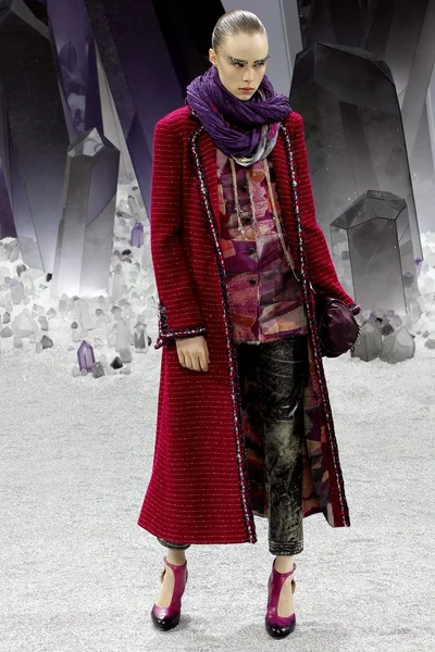 Look 24